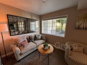 3417 122nd Pl NE in Bellevue, WA - Building Photo - Building Photo