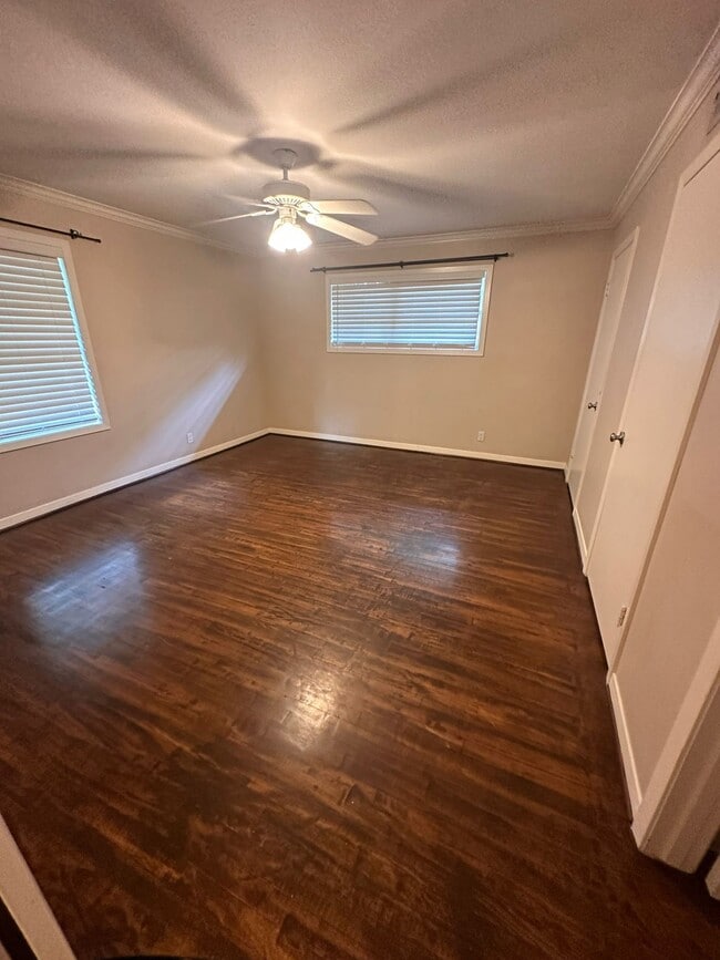 4422 Nenana Dr