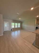 1628 Alberque Dr in Krum, TX - Building Photo - Building Photo
