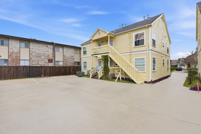 property at 2513 Shakespeare St