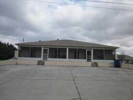 213 Ivan Ave S in Lehigh Acres, FL - Building Photo