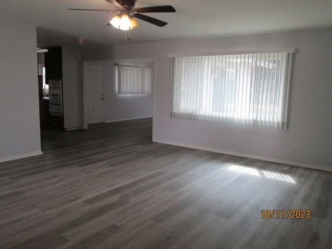 122 W Cliffwood Ave in Anaheim, CA - Building Photo - Building Photo