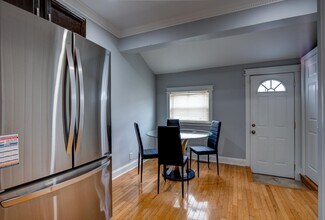 141 N Patterson Park Ave in Baltimore, MD - Building Photo - Building Photo