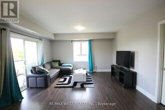60 Baycliffe Cres in Brampton, ON - Building Photo - Building Photo