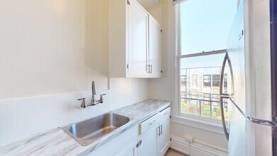 862 Shotwell St in San Francisco, CA - Building Photo - Building Photo