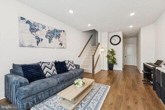 42597 Nubbins Ter in Ashburn, VA - Building Photo - Building Photo