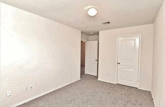 16747 Libson Falls Dr in Houston, TX - Foto de edificio - Building Photo