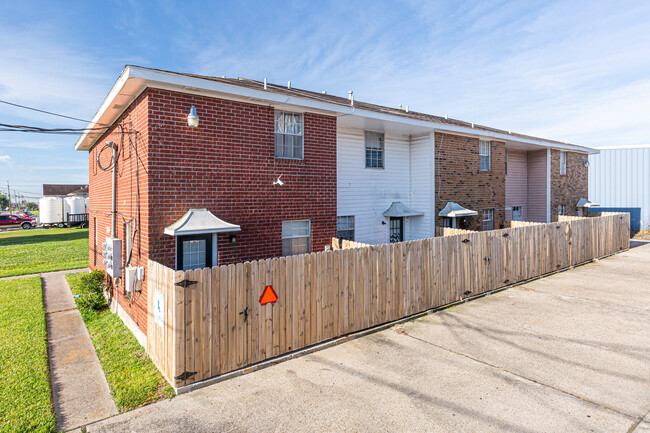 2839 Richland St in Kenner, LA - Foto de edificio - Building Photo