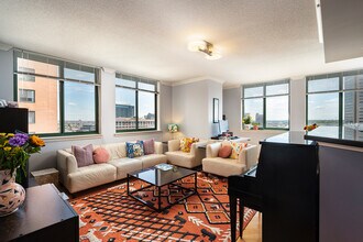 414 Water St, Unit 1502 in Baltimore, MD - Building Photo - Building Photo