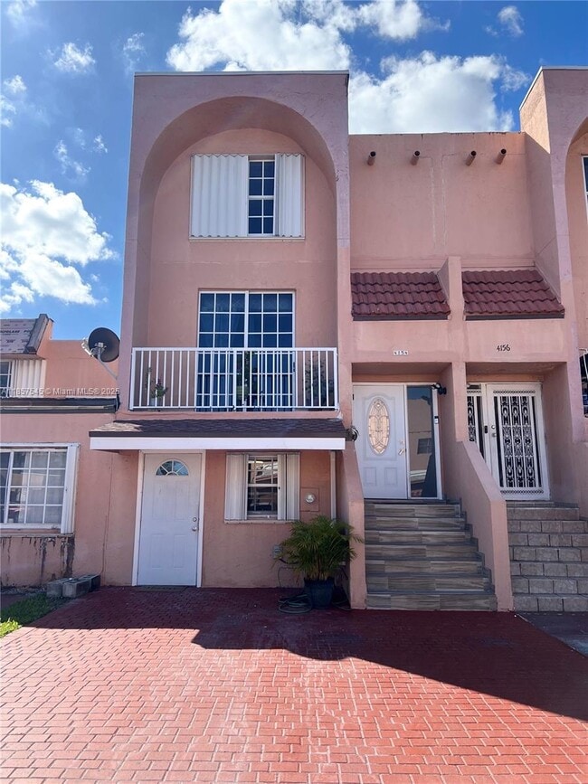 property at 4154 W 10th Ln