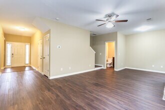 118 Crescent Woode Way in Dallas, GA - Building Photo - Building Photo