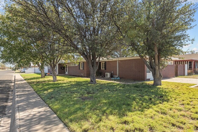 1814 Golder Ave in Odessa, TX - Building Photo - Building Photo