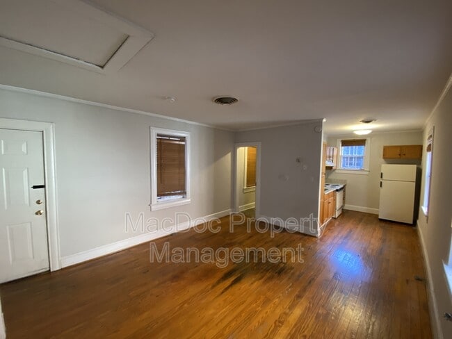 property at 806 Caroline St