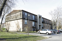 Crossgate Manor in Toledo, OH - Foto de edificio - Building Photo