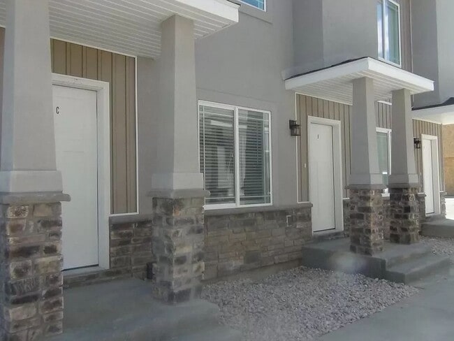 714 S Saturn Ave in Idaho Falls, ID - Building Photo - Building Photo