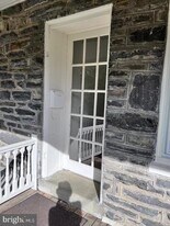 111 Chestnut Ave in Narberth, PA - Building Photo