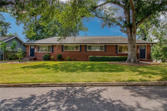 property at 3447 Pierce St