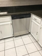 2714 Creekwood Ct in Carrollton, TX - Building Photo - Building Photo