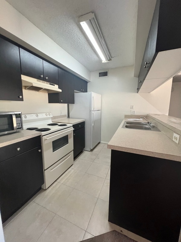 5321 Summerlin Rd in Ft. Myers, FL - Building Photo - Building Photo