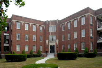 2101 E MARKET St in York, PA - Foto de edificio - Building Photo