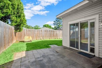 11811 Oakner Dr in Tomball, TX - Building Photo - Building Photo