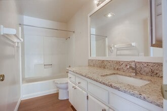 243-243 N Granados Ave in Solana Beach, CA - Building Photo - Building Photo