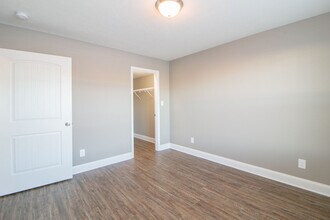325-G Landrum Pl in Clarksville, TN - Building Photo - Building Photo