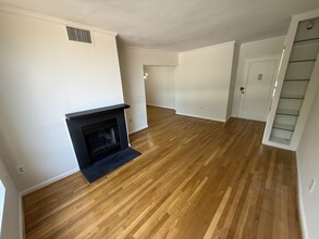2605 39th St NW in Washington, DC - Building Photo - Building Photo