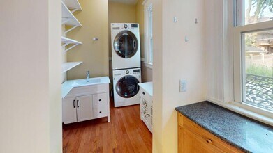 21 Ericsson St in Rochester, NY - Building Photo - Building Photo