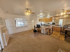 542 Pokole Street in Honolulu, HI - Building Photo - Building Photo