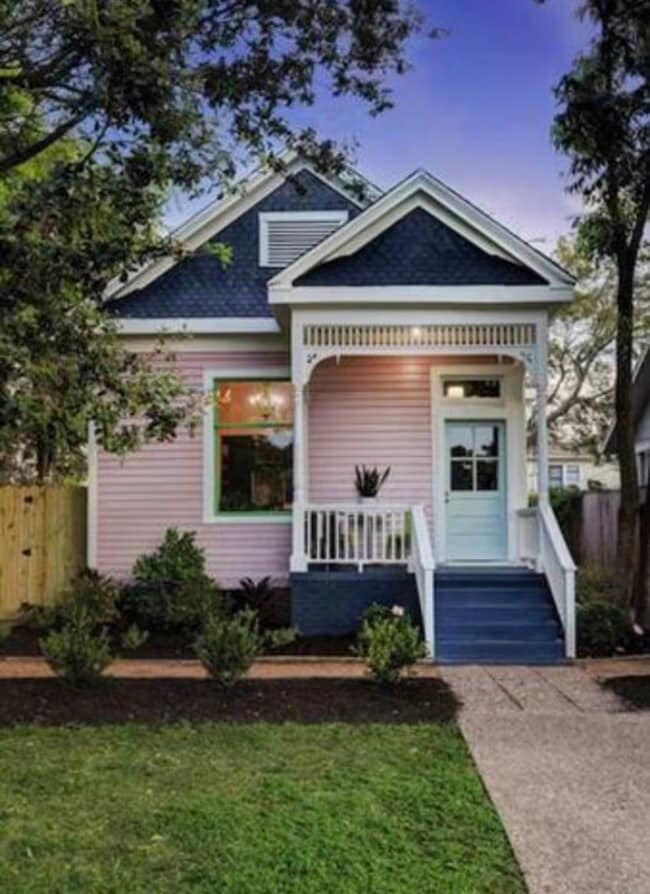 property at 3617 Ave Q 1/2