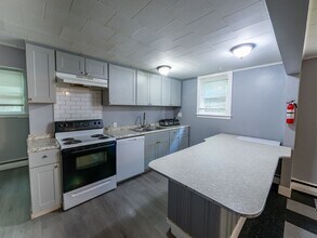 175 Marys Ave in Kingston, NY - Building Photo - Building Photo