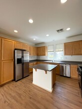 290 Wapello Cir in Sacramento, CA - Foto de edificio - Building Photo
