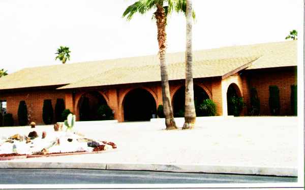 Fountain East in Mesa, AZ - Building Photo