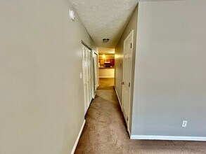 209 Joey Way in Lexington, KY - Foto de edificio - Building Photo