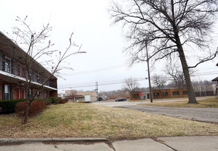 312 Jackson Ave in Cuyahoga Falls, OH - Building Photo - Building Photo