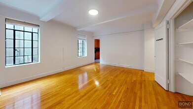 1 Christopher St in New York, NY - Building Photo - Building Photo