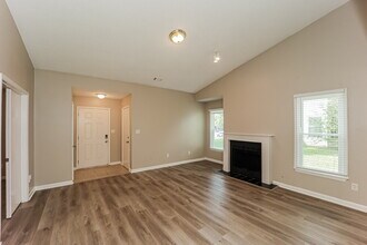 8062 S Bay Ct in Riverdale, GA - Building Photo - Building Photo
