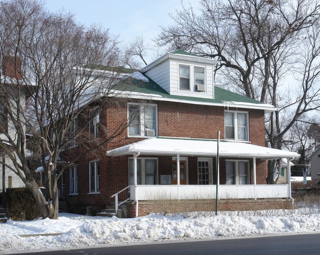527-529 S Pugh St in State College, PA - Building Photo - Building Photo