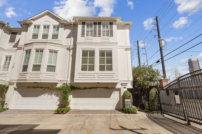 property at 1902 Greenwich Pl Dr