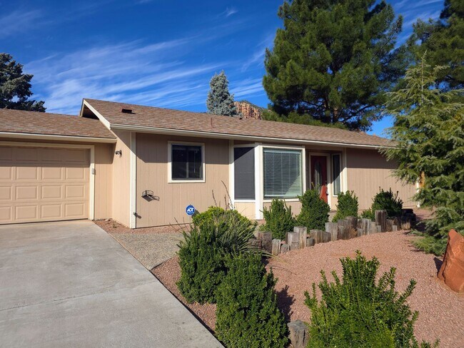 35 E Bell Rock Blvd in Sedona, AZ - Building Photo - Building Photo