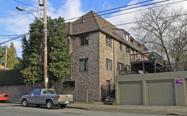 Anhalt in Seattle, WA - Building Photo - Building Photo