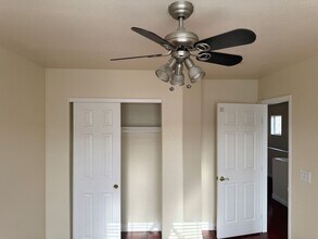 9280 Pineneedle Ridge St in Las Vegas, NV - Building Photo - Building Photo