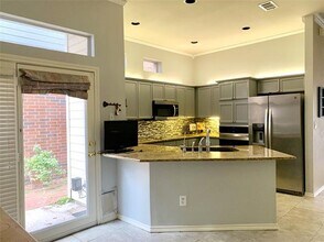 5920 Rosebud Dr in Dallas, TX - Building Photo - Building Photo