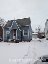 21771 Morris Ave, Unit 6B in Euclid, OH - Building Photo