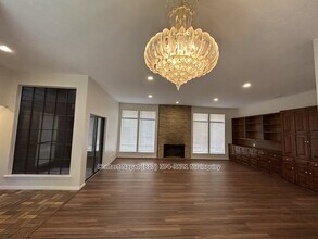 16416 Lauder Ln in Dallas, TX - Foto de edificio - Building Photo