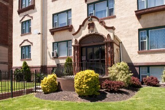 The Edge in East Orange, NJ - Building Photo - Building Photo