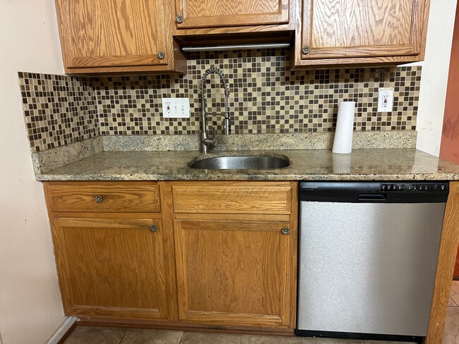 property at 2837 Cambridge Dr