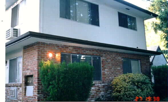 2517 W St in Sacramento, CA - Building Photo - Building Photo