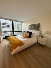 900 N Lake Shore Dr, Unit 2106 in Chicago, IL - Foto de edificio - Building Photo